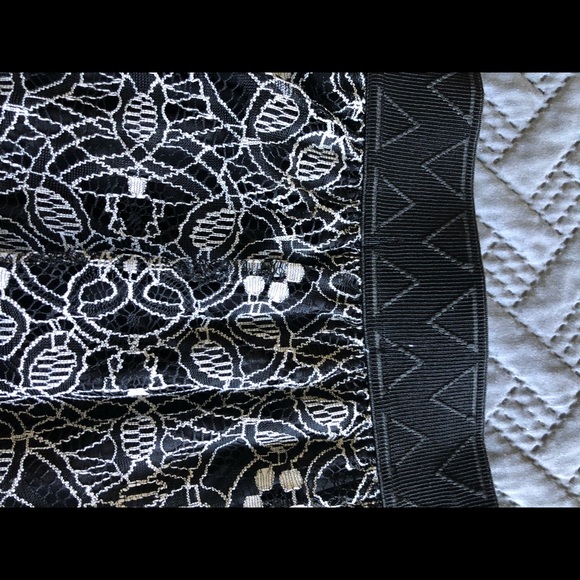 LLR Skirt - Picture 2 of 2